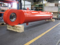 entladezylinder-durchmesser-700-hub-4000mm